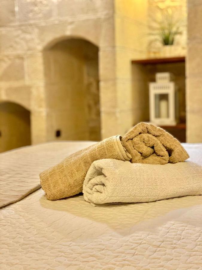 Suite Arco 166 Stanza Privata Trani Zewnętrze zdjęcie